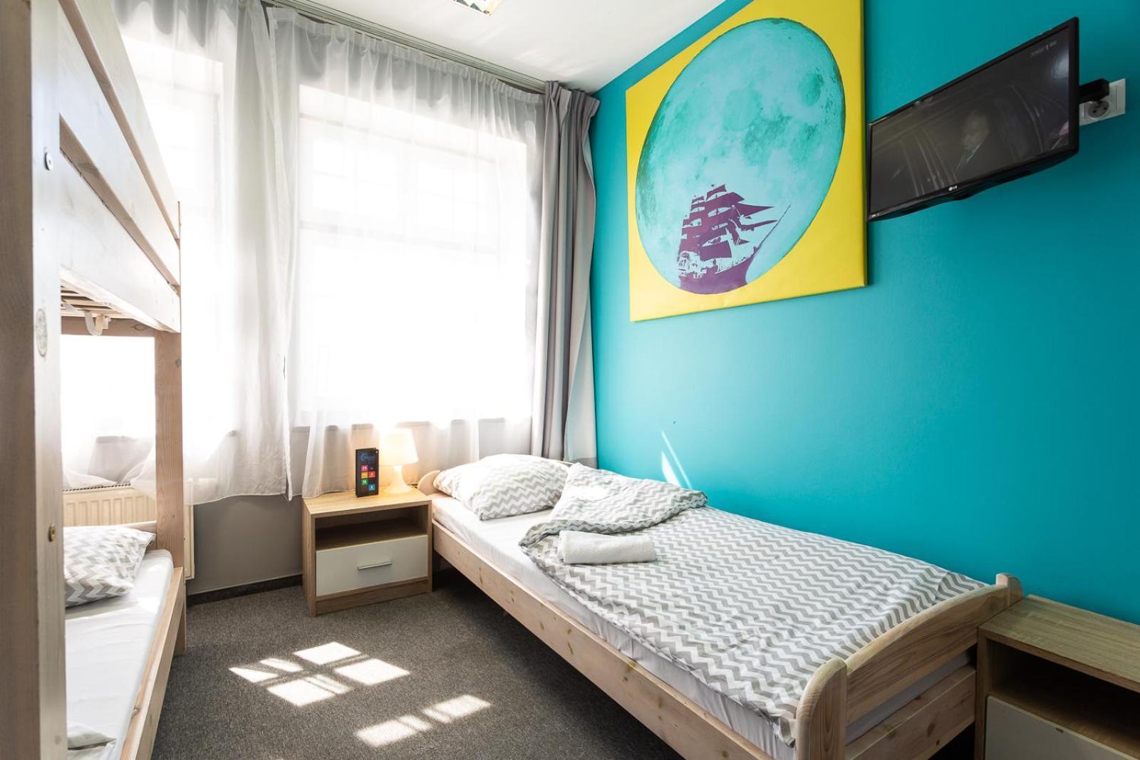 Triple Room with Shared Bathroom,1554561811:JPEG
